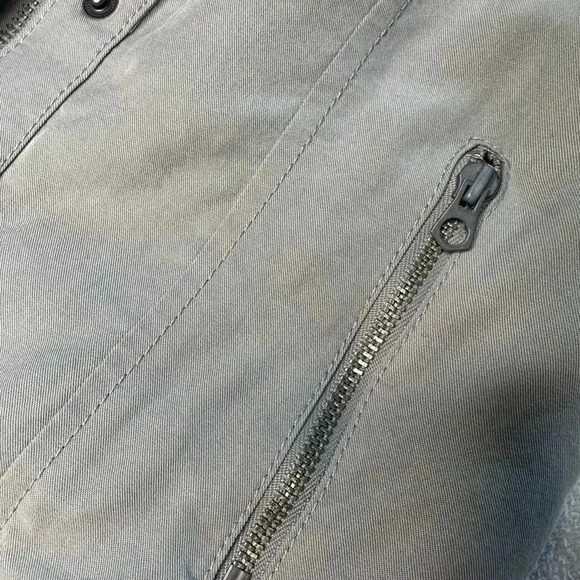 Banana Republic Vest - Picture 4 of 5